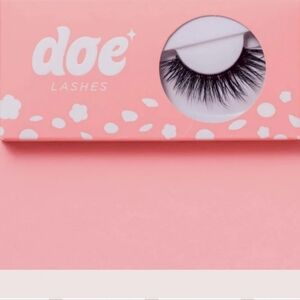 DOE Starry Night Eyelashes NEW